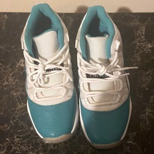 Air Jordan 11 Retro Low GS 'Aqua Safari'
